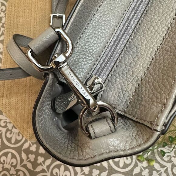 Michael Kors Grey Pebbled Leather Hamilton Tote Shoulder Crossbody Bag Compact - Picture 7 of 13